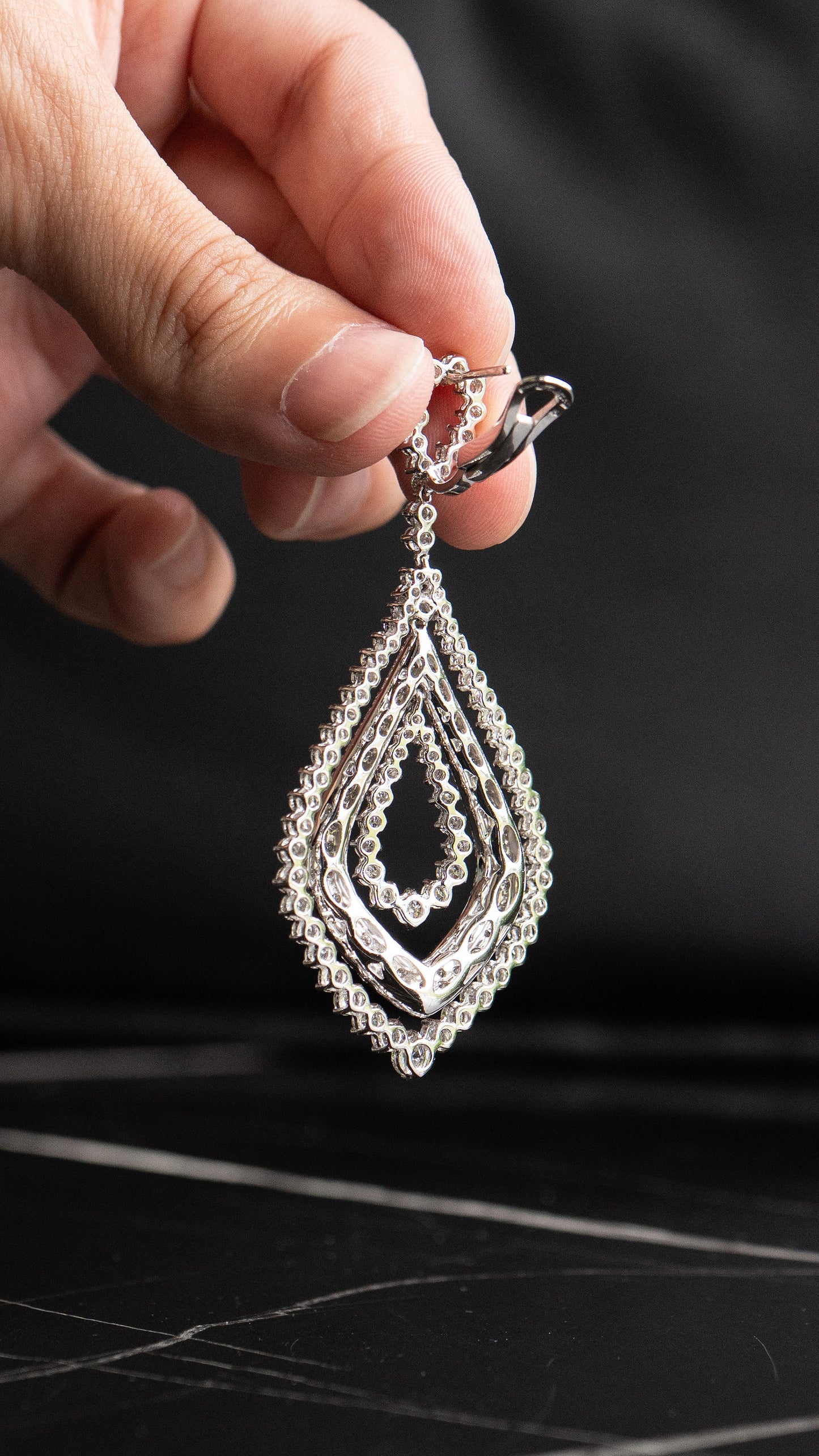LEO PIZZO 18k White Gold Natural Diamond Drop Earrings Approx 11 CTW