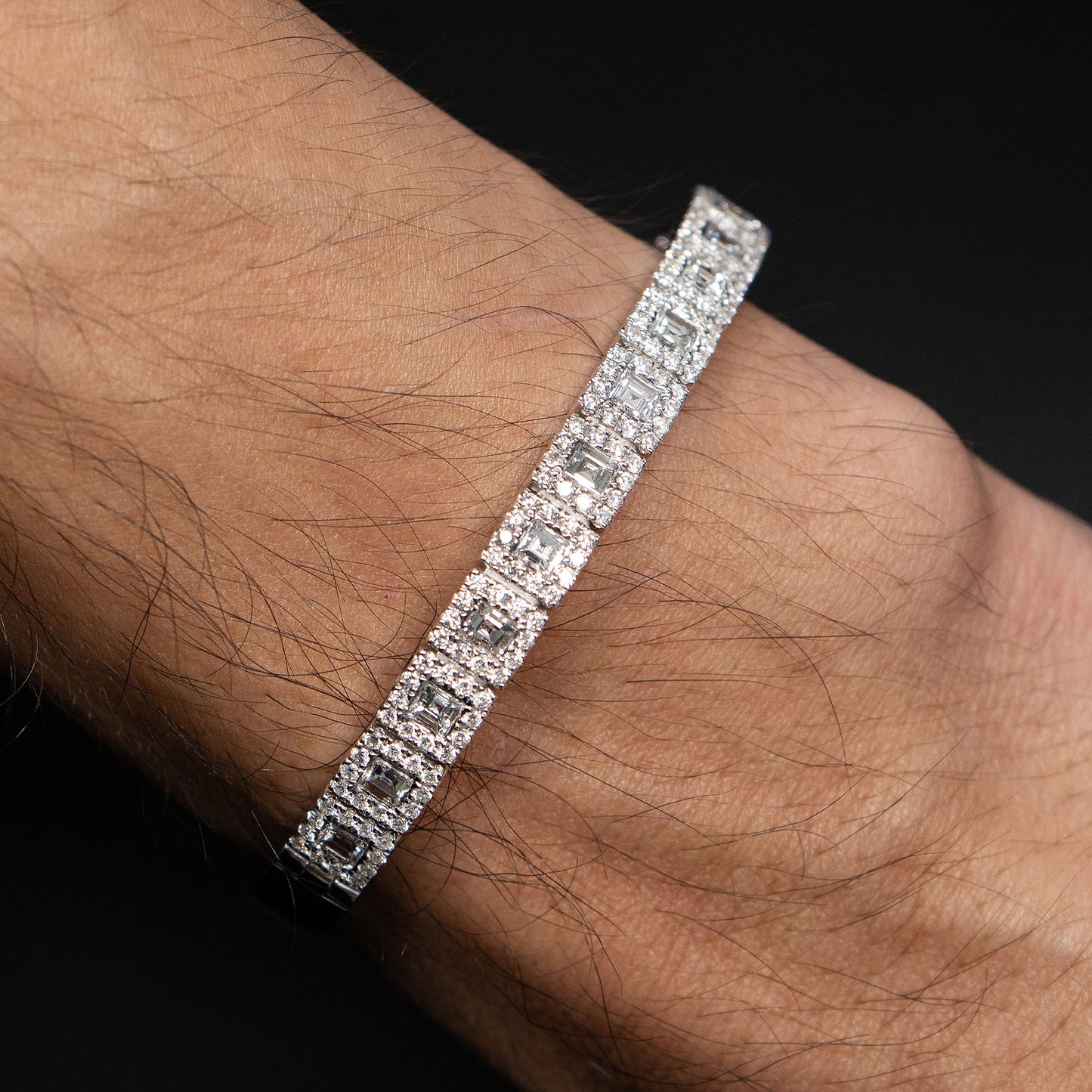 18 White Gold Baguette & Round Pave Bangle Bracelet