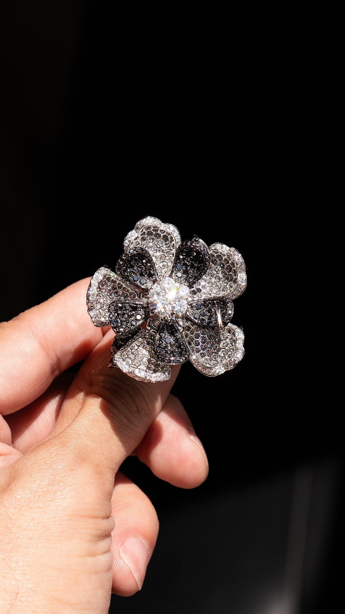 18k White Gold Budding Flower Ring Approx 12cts White and Black Natural Diamonds
