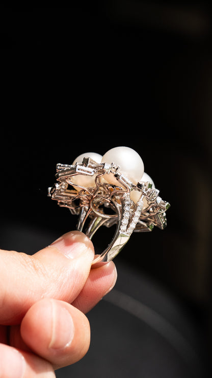 18k White Gold Diamond and Pearl Cocktail Ring Approx 5.7 CTW