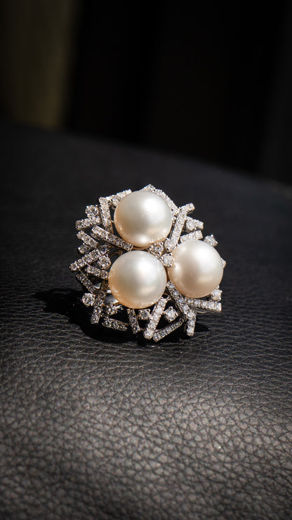 18k White Gold Diamond and Pearl Cocktail Ring Approx 5.7 CTW