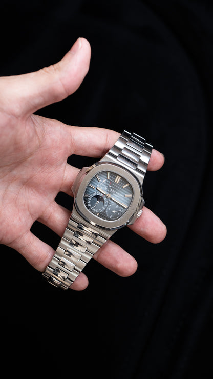 Patek Philippe 5712/1A-001 Moon Phase Watch 2007 with Papers