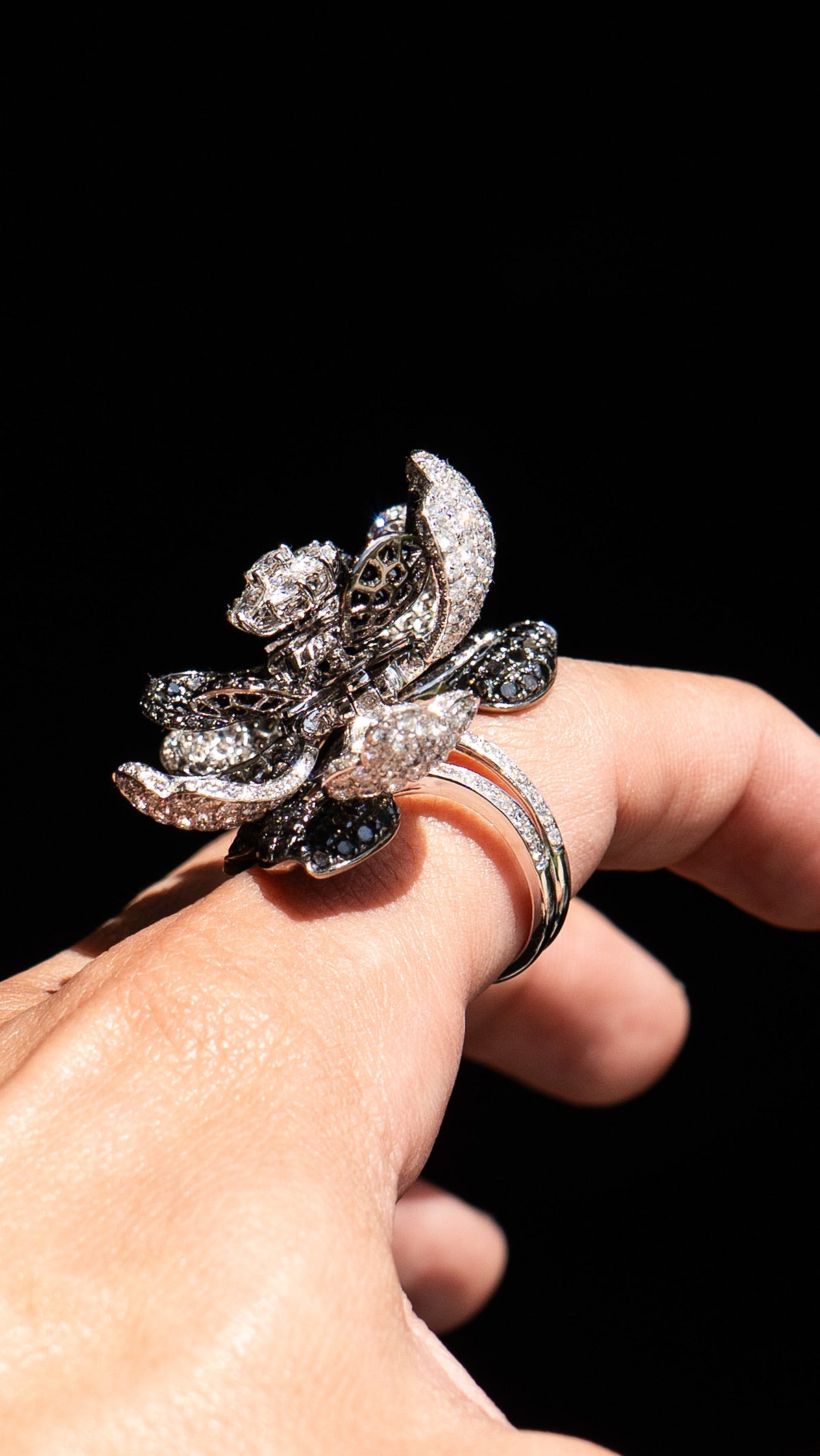 18k White Gold Budding Flower Ring Approx 12cts White and Black Natural Diamonds