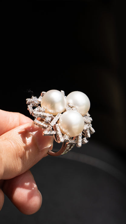18k White Gold Diamond and Pearl Cocktail Ring Approx 5.7 CTW