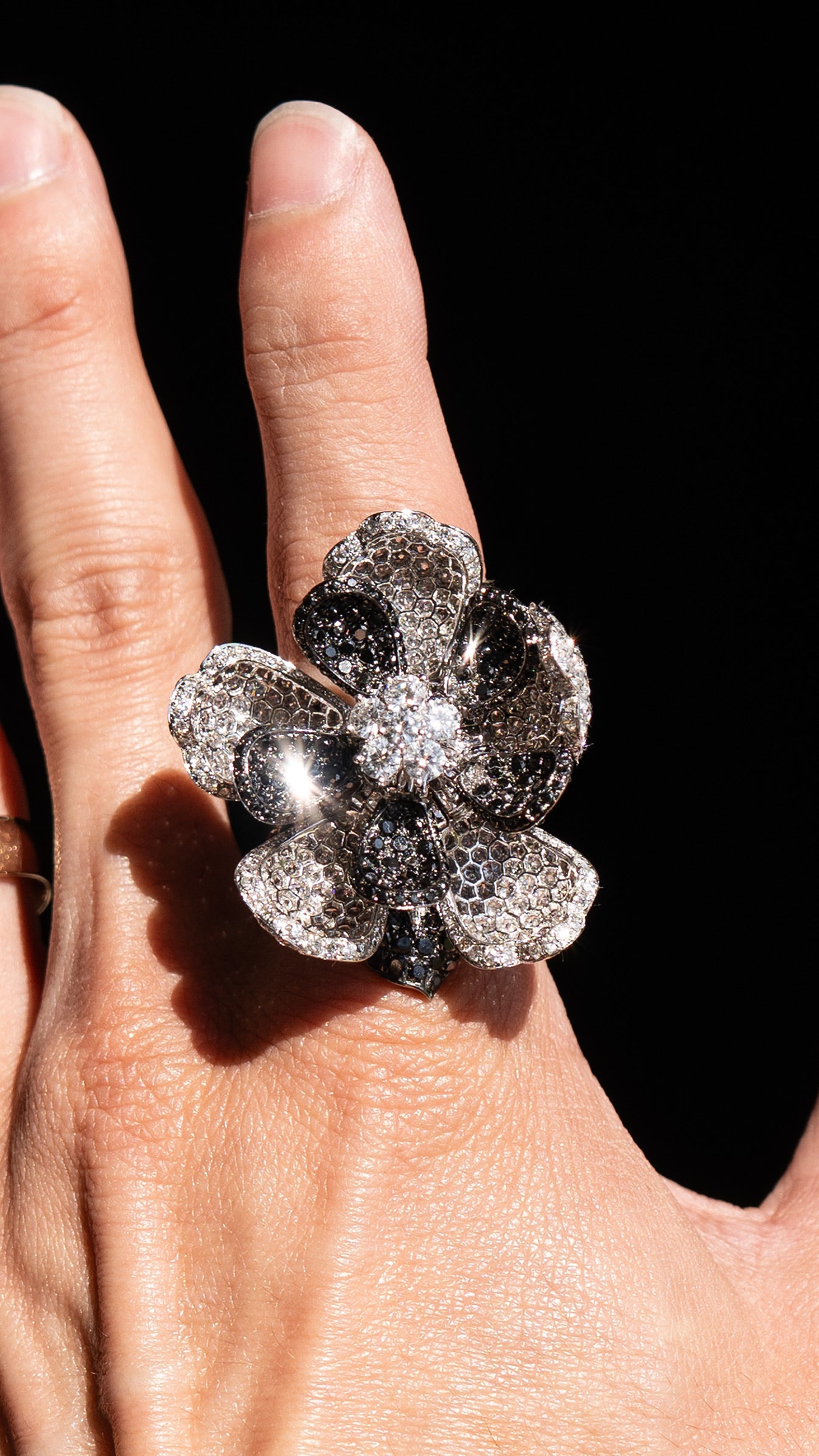 18k White Gold Budding Flower Ring Approx 12cts White and Black Natural Diamonds