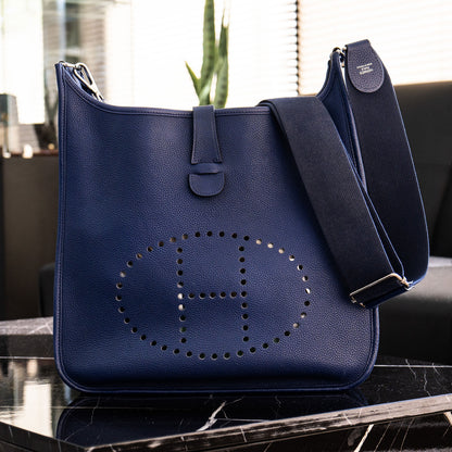 HERMÈS Taurillon Clemence Evelyne III Blue Handbag