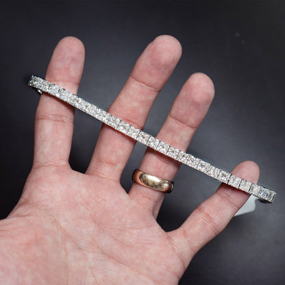 18k White Gold Princess Cut LAB GROWN Diamond & Emerald Tennis Bracelet
