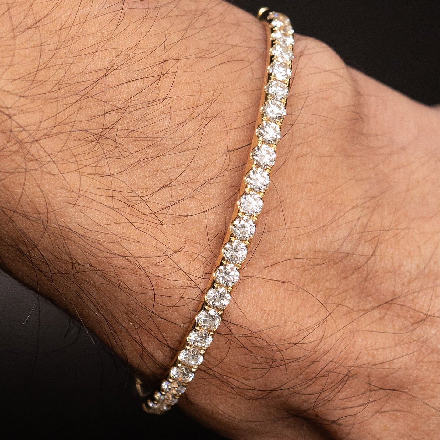 18k Yellow Gold 3ctw Round Cut Diamond Bangle