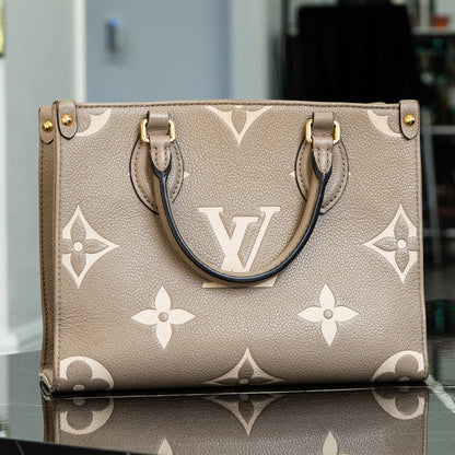 Louis Vuitton OnTheGo BB in Tourterelle Handbag