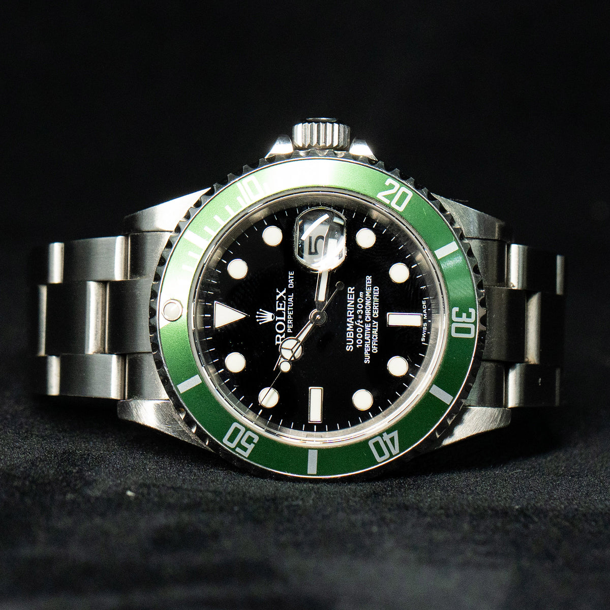 Pre-Owned 16610LV Submariner "Kermit" Stainless Steel Watch