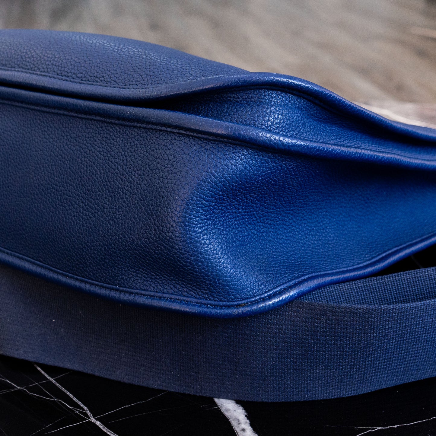 HERMÈS Taurillon Clemence Evelyne III Blue Handbag