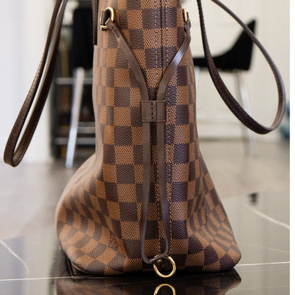 Louis Vuitton Neverfull MM Shoulder Bag