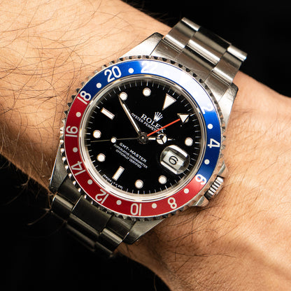 Pre-owned Rolex 16700 GMT-Master "Pepsi" Black Dial Stainless Steel Watch BnP