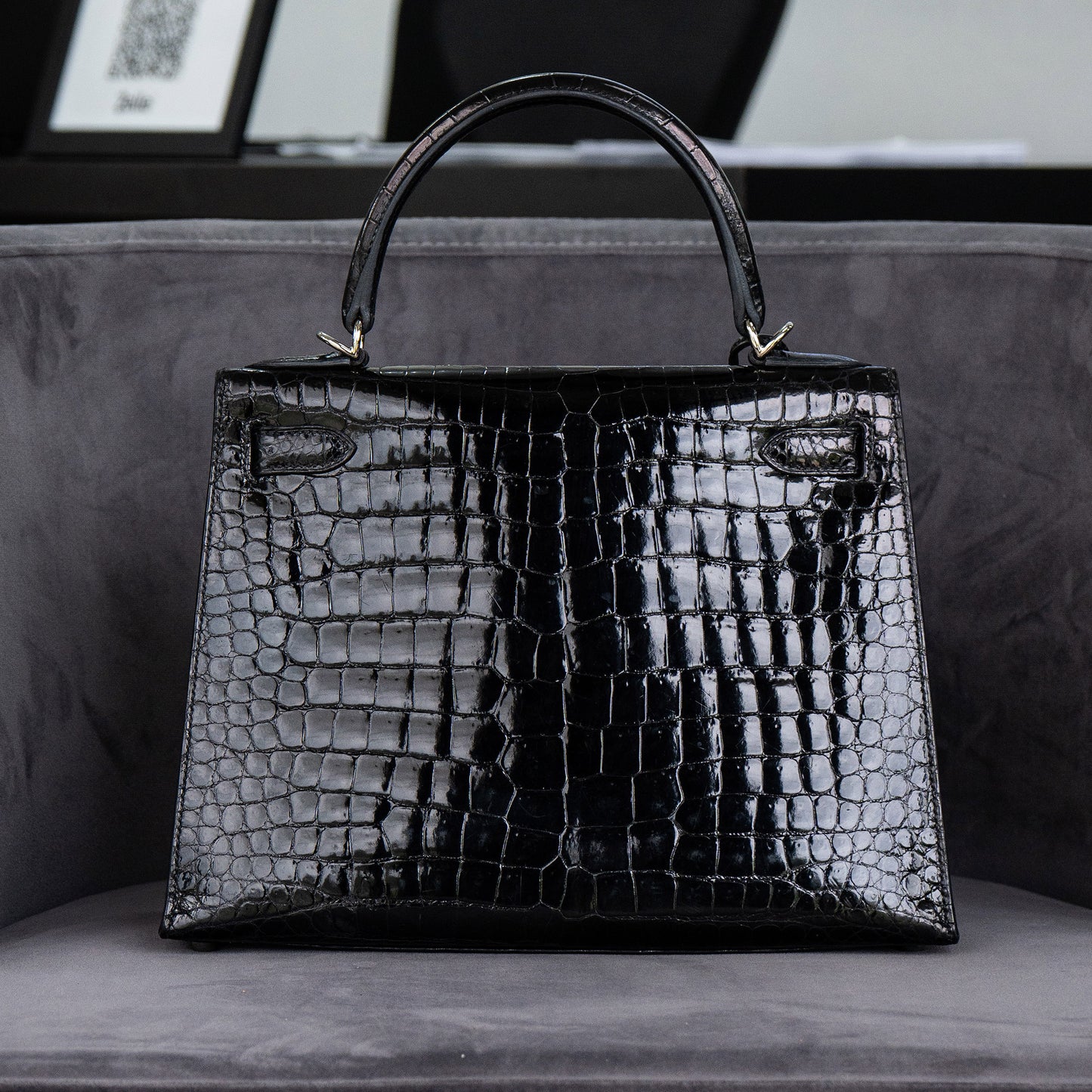 Hermes Kelly 28 Black Crocodile Shiny Porosus Handbag