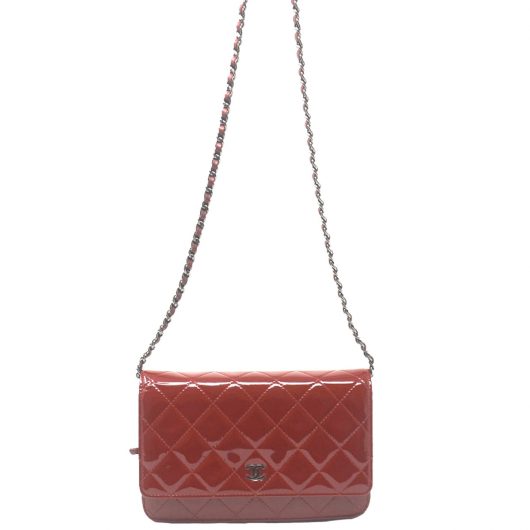 red chanel maxi flap