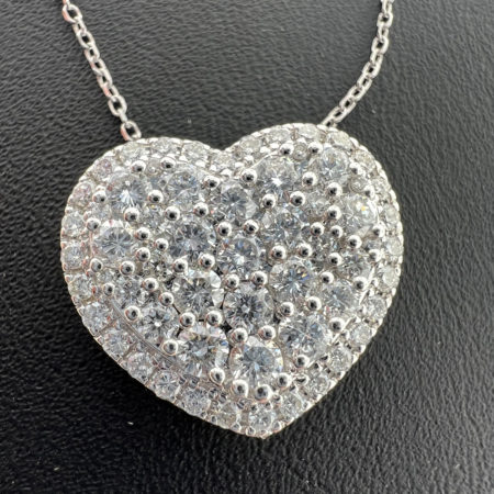 18k White Gold Diamond Pave Heart Necklace 1.00TCW