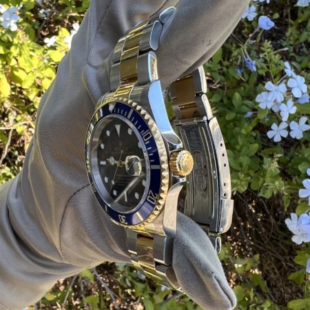 Rolex 16613 Submariner 40mm Two Tone Blue Dial Watch PAPERS INCLUDED
