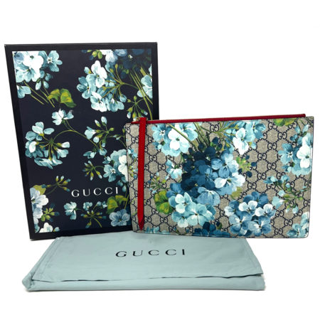 Gucci GG Supreme Blue Bloom Monogram Zipper Clutch