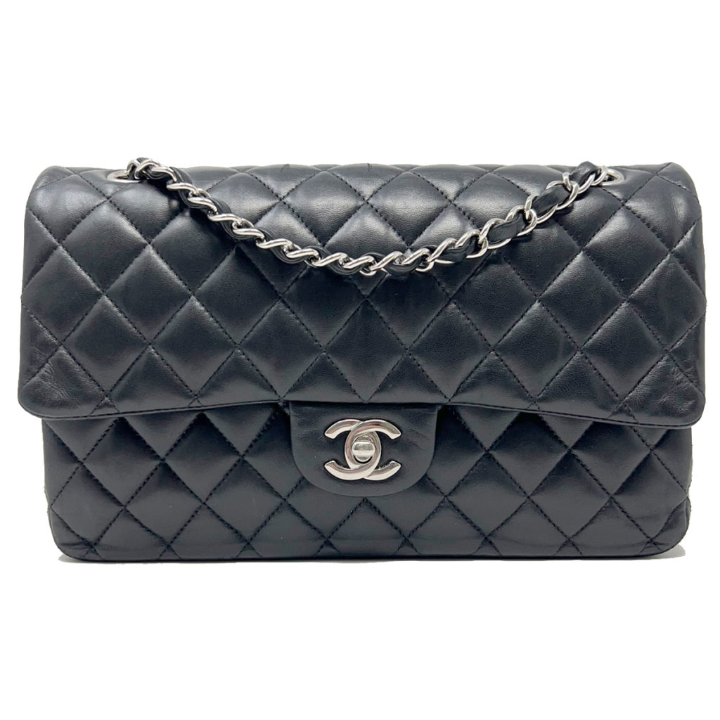 CHANEL Beige Quilted Lambskin Leather Classic Medium Double Flap Bag – Pepa  Lamarca