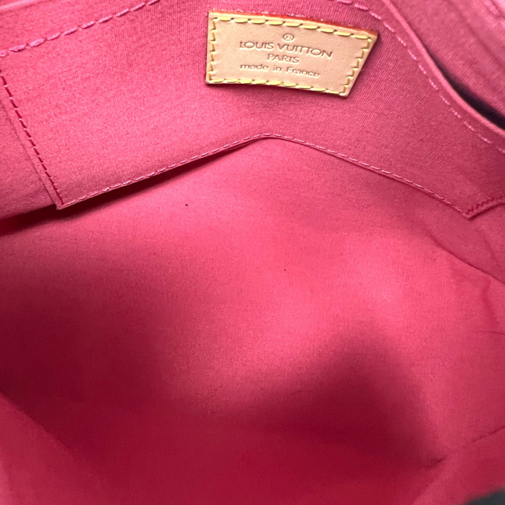 LOUIS VUITTON Framboise Pink Monogram Vernis Minna Street Crossbody Bag -  Boca Pawn
