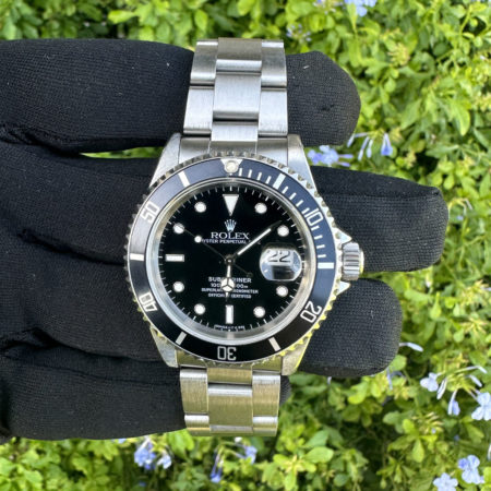 Rolex 16610 Submariner Stainless Steel 40mm Black Dial Watch **FULL SET**